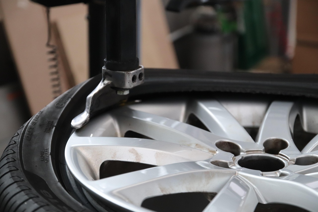 tire 6941103 1280.jpg